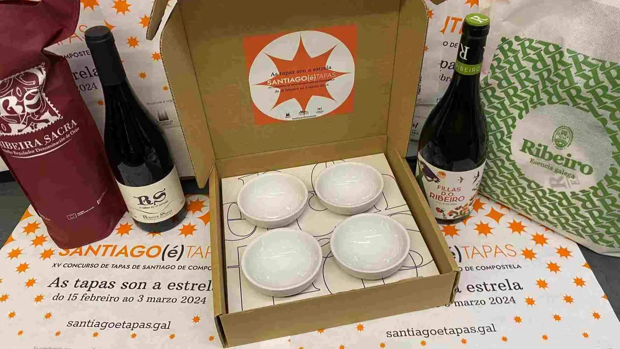 Alg&uacute;ns dos agasallos da XV edici&oacute;n de Santiago(&eacute;)tapas (Foto: Santiago Hostaler&iacute;a).