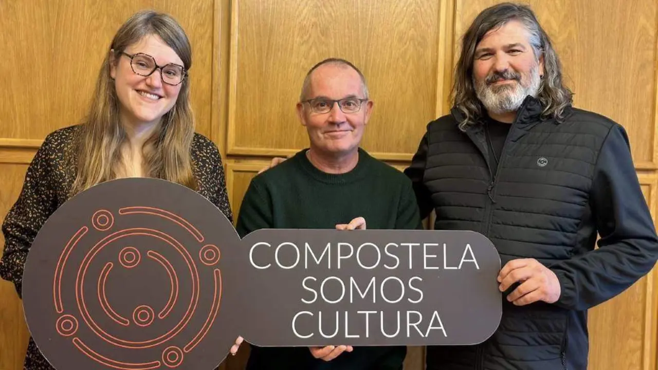 Carme Casado, Xan Duro e Xacobe Mart&iacute;nez Antelo.