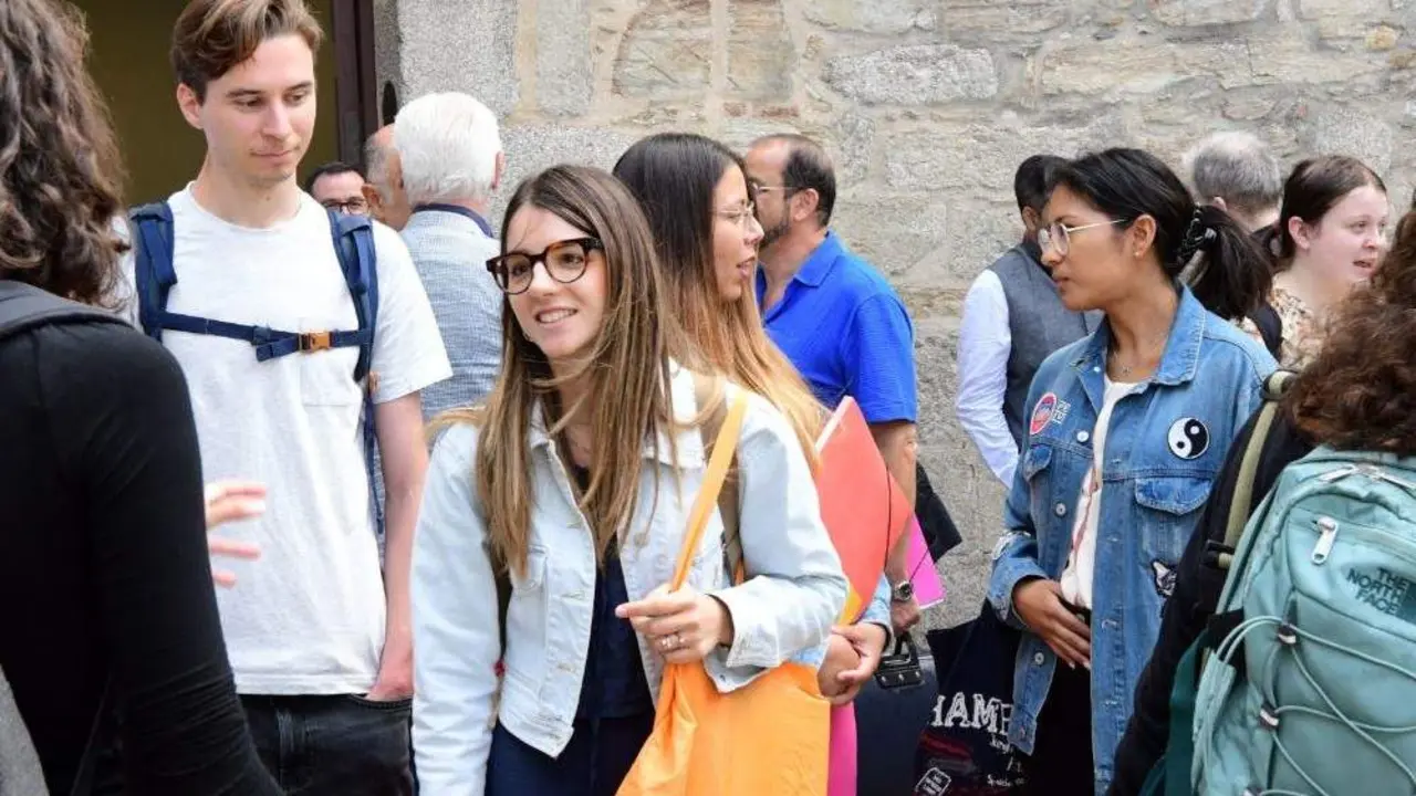 Estudantes da USC (Foto: RAG).