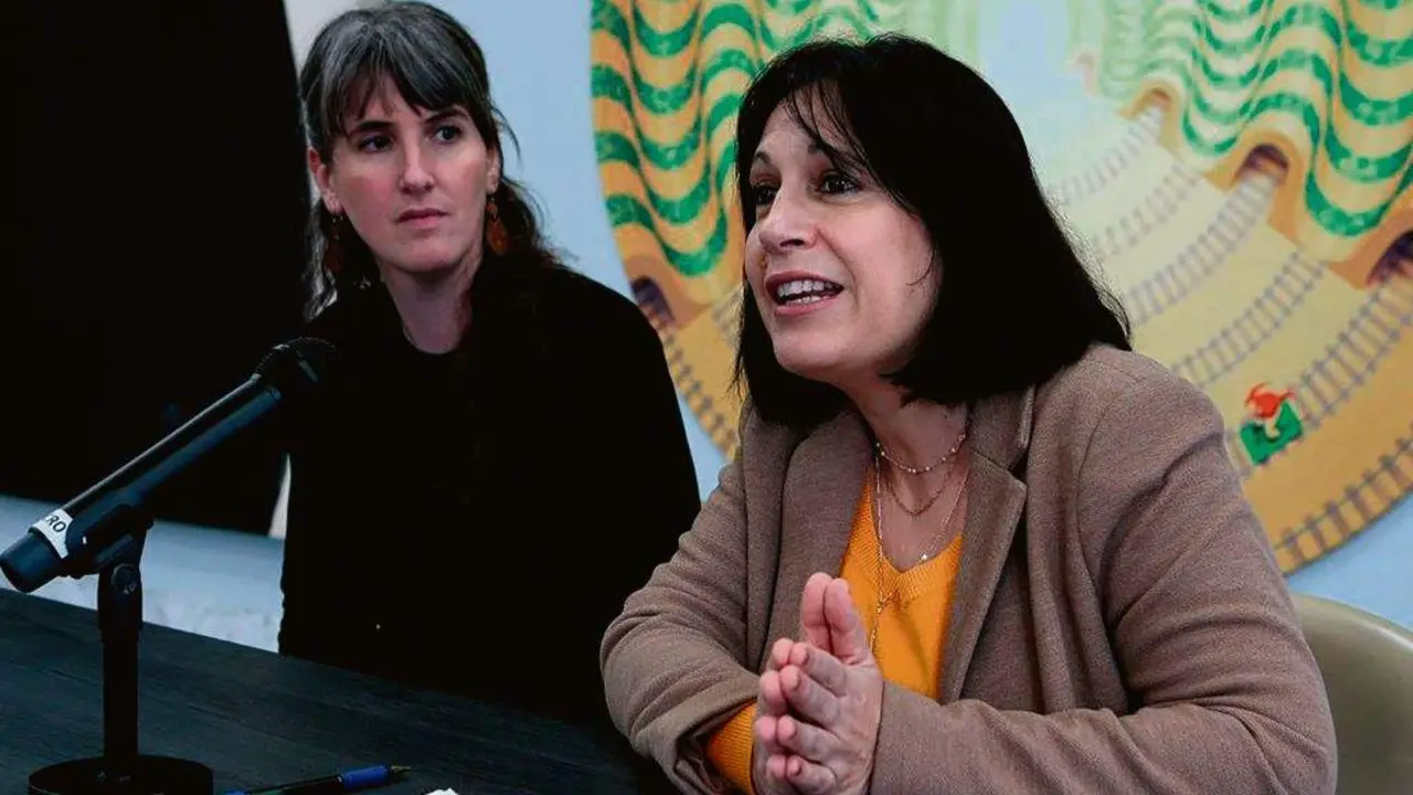 A comisaria de m&uacute;sica Aitana Cu&eacute;tara e Natividade Gonz&aacute;lez.