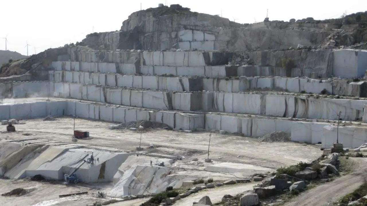 Explotaci&oacute;n de granito da empresa Minera de Rocas. (Foto: Minera de Rocas)