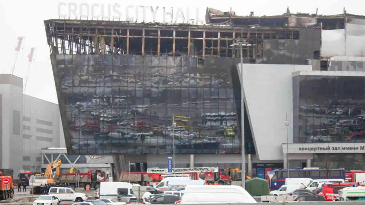 Estado do Crocus City Hall na rexi&oacute;n de Moscova tras o atentado terrorista da pasada semana. (Foto: Vlad Karkov / SOPA Images v&iacute;a ZUMA)