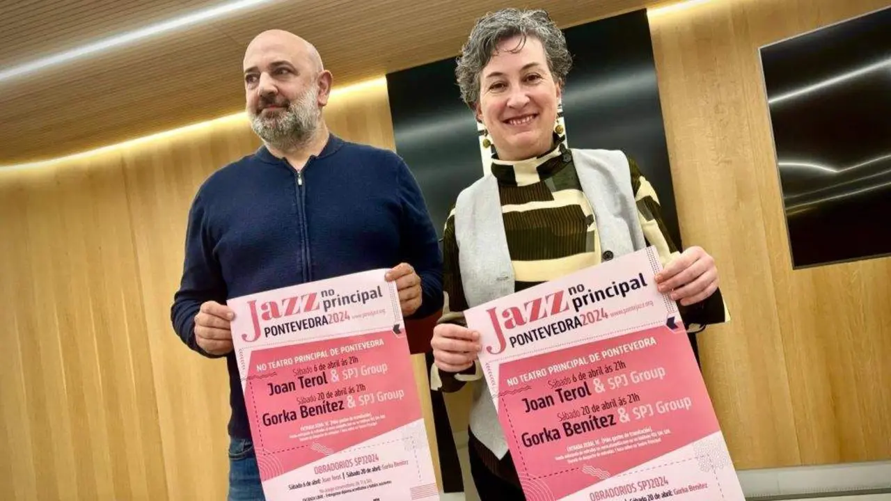Luis Carballo e Eva Vilaverde, esta cuarta feira. (Foto: N&oacute;s Diario)