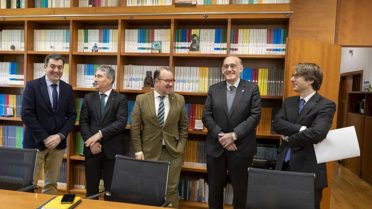 Rodr&iacute;guez, Cao, L&oacute;pez, Reigosa e Corgos, esta cuarta feira, en Compostela. (Foto: N&oacute;s Diario)