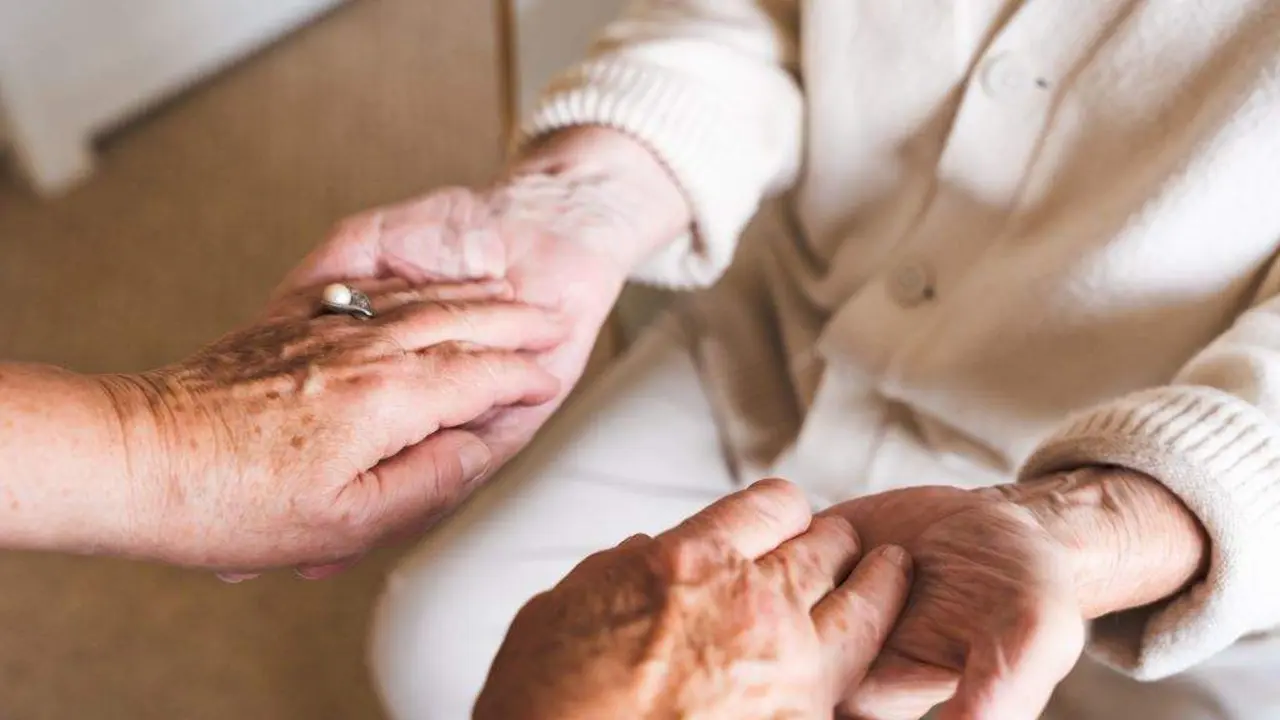 Os coidados paliativos buscan mellorar o benestar e a calidade de vida das pacientes. (Foto: N&oacute;s Diario)