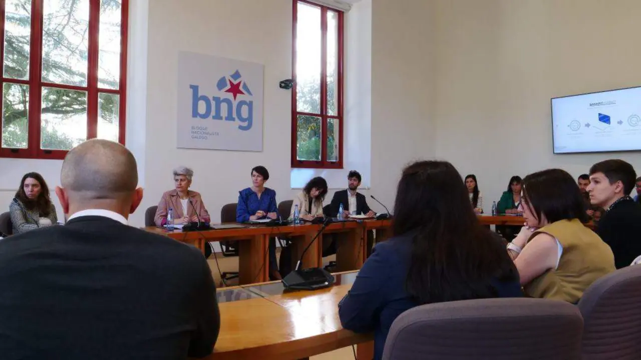 Reuni&oacute;n do BNG sobre vivenda (Foto: N&oacute;s Diario).