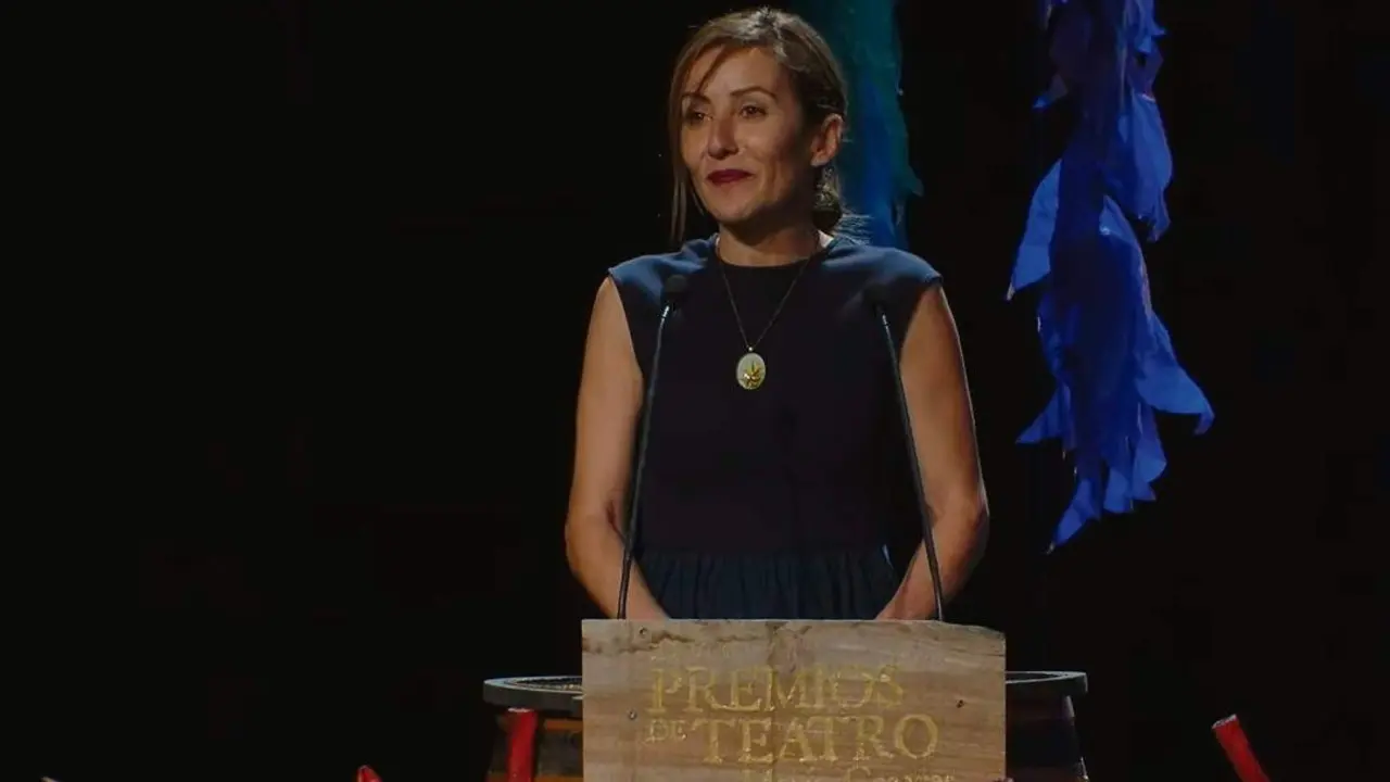 Arantza Villar durante o seu discurso no transcurso da gala dos XXVIII Premios de Teatro Mar&iacute;a Casares o pasado 21 de marzo. (Foto: AAAG).