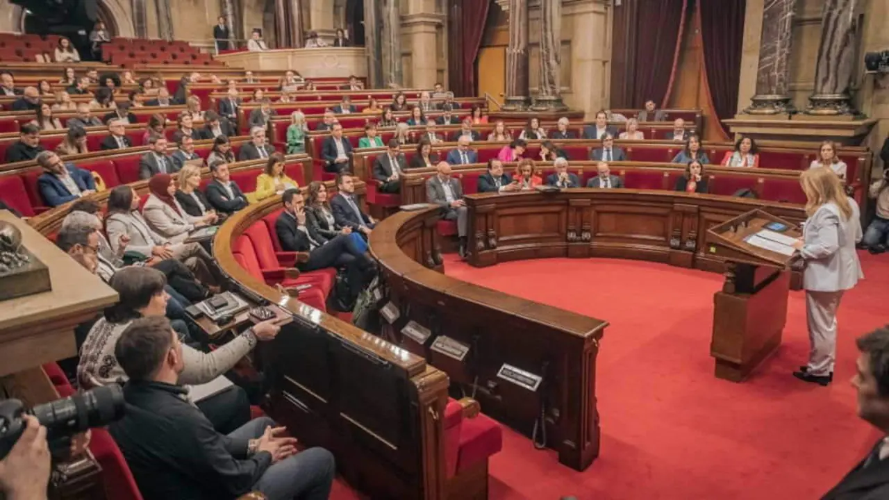 &Uacute;ltima sesi&oacute;n no Parlament de Catalunya antes da disoluci&oacute;n por mor da convocatoria electoral, o 13 de marzo. (Foto: Sergio Ramos Ladevesa / Parlament de Catalunya).