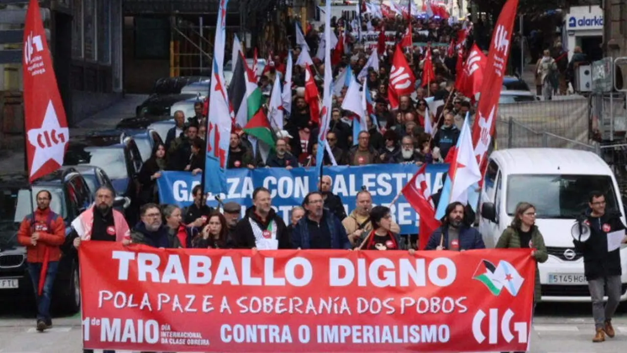Faixa de cabeceira da manifestaci&oacute;n da CIG na Coru&ntilde;a