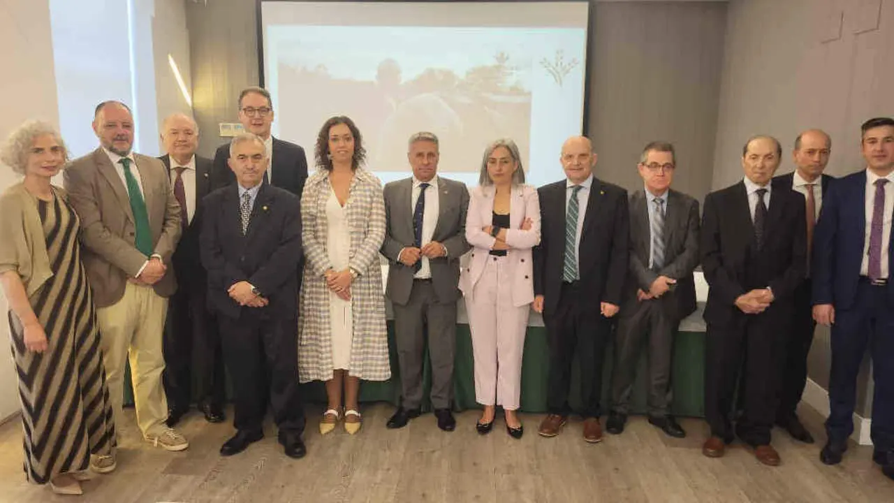 O consello reitor de Caixa Rural Galega na Asemblea Xeral (Foto: Caixa Rural Galega).