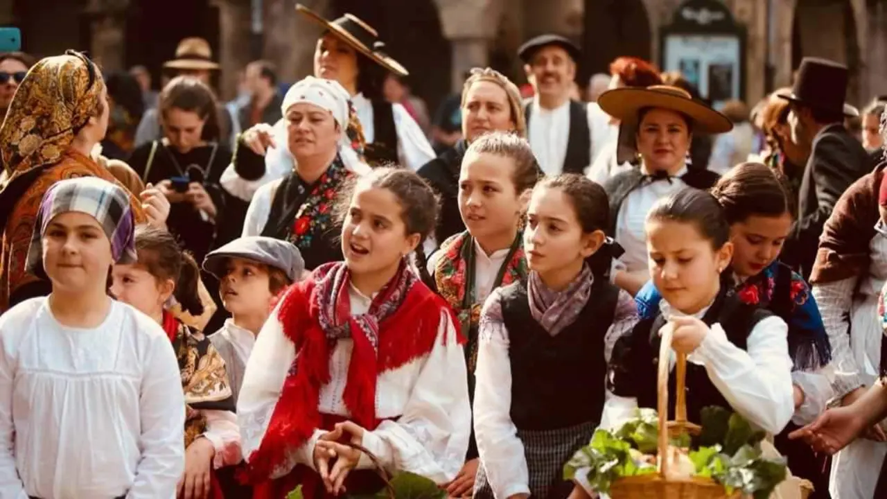 Familias durante o Banquete de Conxo no ano 2024. (Foto: Concello de Compostela)