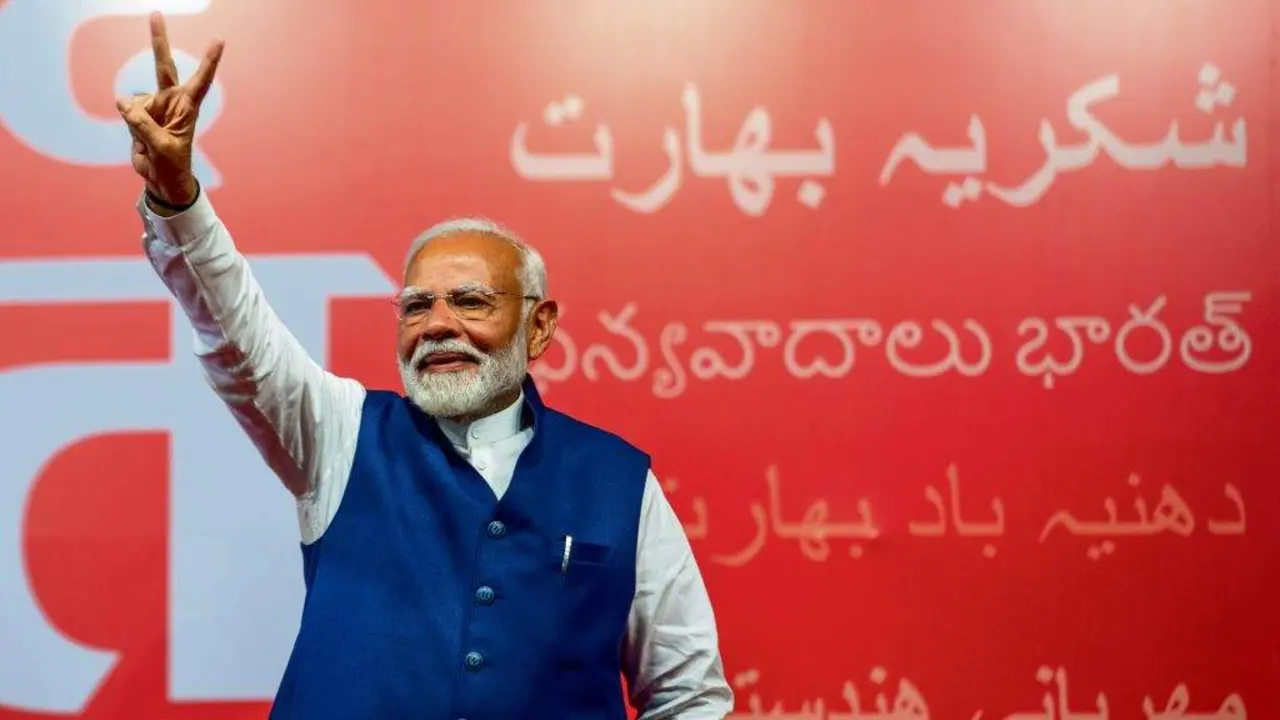 Narendra Modi fai o signo da vitoria tras obter o maior n&uacute;mero de escanos nos comicios xerais (Foto: Pradeep Gaur / Zuma Press v&iacute;a Europa Press).