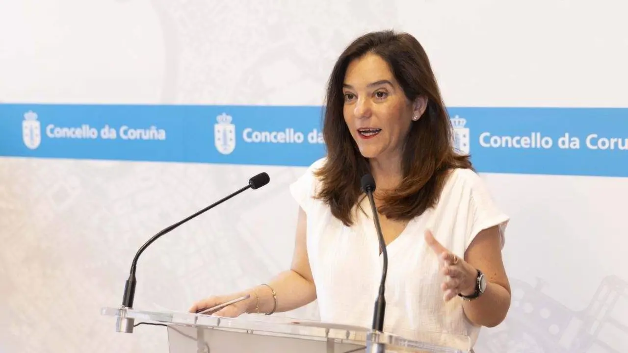 A alcaldesa da Coru&ntilde;a, In&eacute;s Rei, esta segunda feira, en rolda de prensa. (Foto: Andy P&eacute;rez)