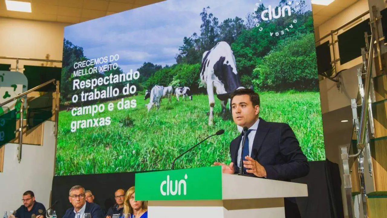 Juan Gall&aacute;stegui, director xeral de Clun, na asemblea xeral ordinaria da cooperativa decorrida en Ames (comarca de Compostela). (Foto: Clun)