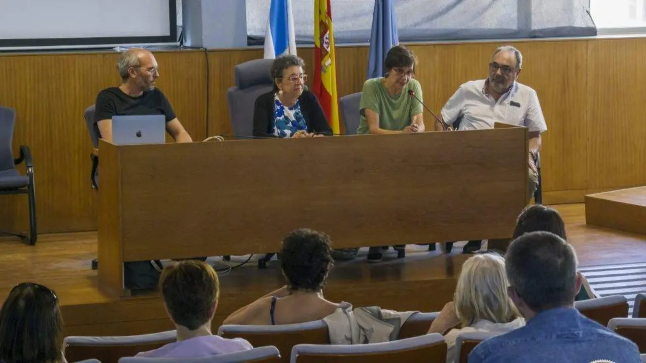 Tito Asorey, Rosario &Aacute;lvarez, Cristina Dom&iacute;nguez e Eduardo Alonso na presentaci&oacute;n desta quinta feira, 5 de xullo.
