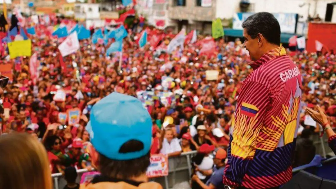 Nicol&aacute;s Maduro no Estado de Carabobo (Venezuela), a pasada semana. (Foto: R. B. V.)