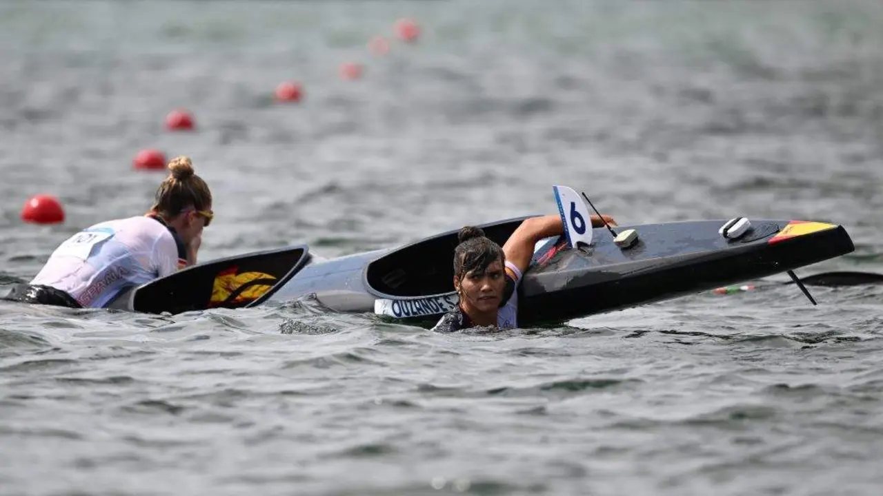 Carolina Garc&iacute;a e Sara Ouzande, ap&oacute;s envorcaren esta sexta feira. (Foto: AFP7 / Europa Press)
