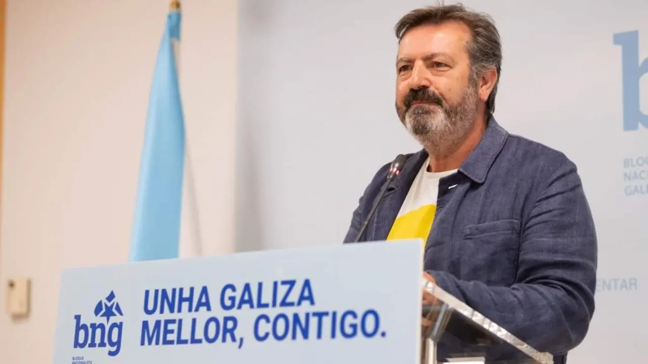 O deputado do BNG no Parlamento galego Lu&iacute;s Bar&aacute;, esta segunda feira. (Foto: Arxina)