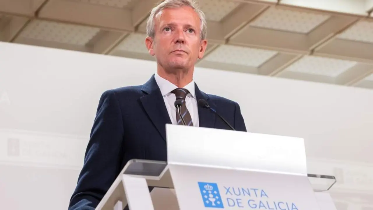 Alfonso Rueda, presidente da Xunta da Galiza, esta segunda feira. (Foto: Arxina)