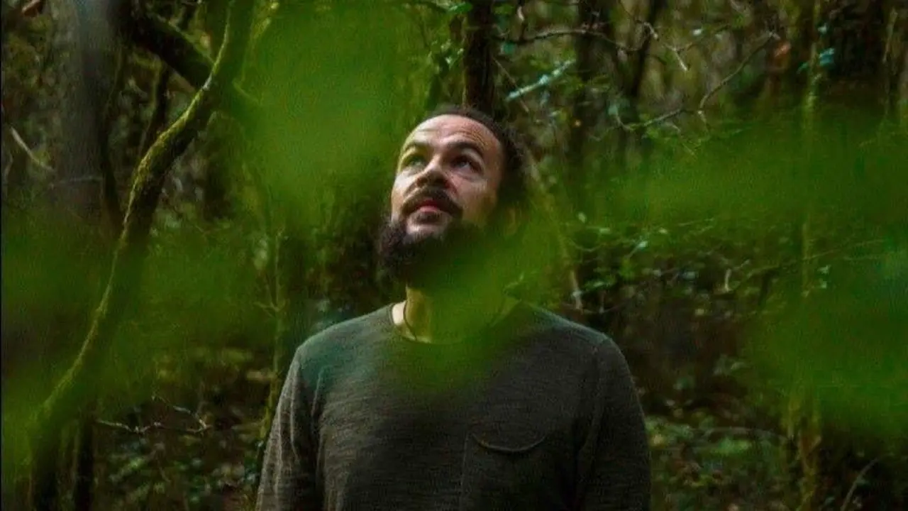 Abe R&aacute;bade, restratado no cartaz de 'Bot&aacute;nica'.