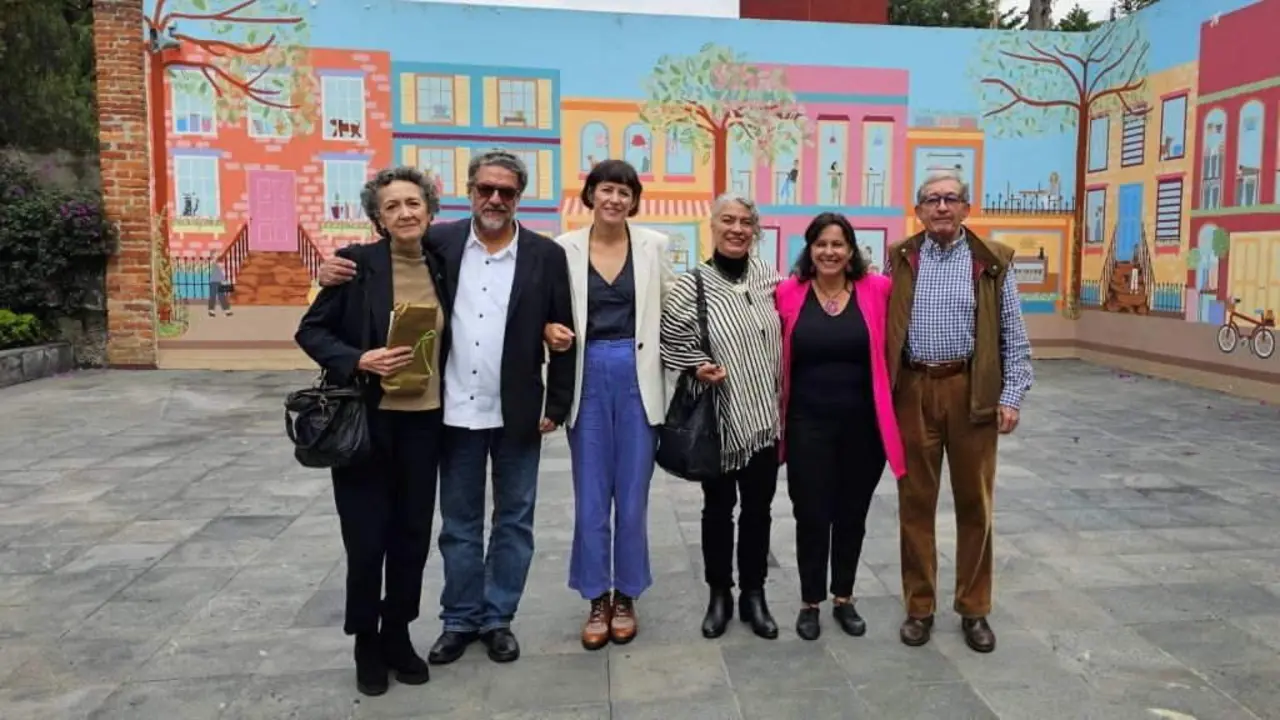 Pont&oacute;n e Miranda coa colectividade galega en M&eacute;xico. (Foto N&oacute;s Diario)