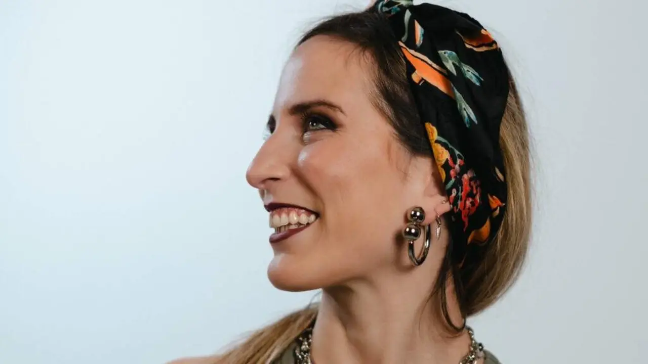 A cantante, compositora e mestra de m&uacute;sica Cris Regueiro. (Foto: N&oacute;s Diario)