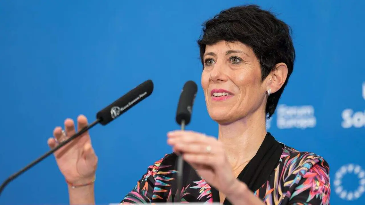 A ministra de Inclusi&oacute;n, Seguridade Social e Migraci&oacute;ns, Elma Saiz. (Foto: Diego Radam&eacute;s / Europa Press)