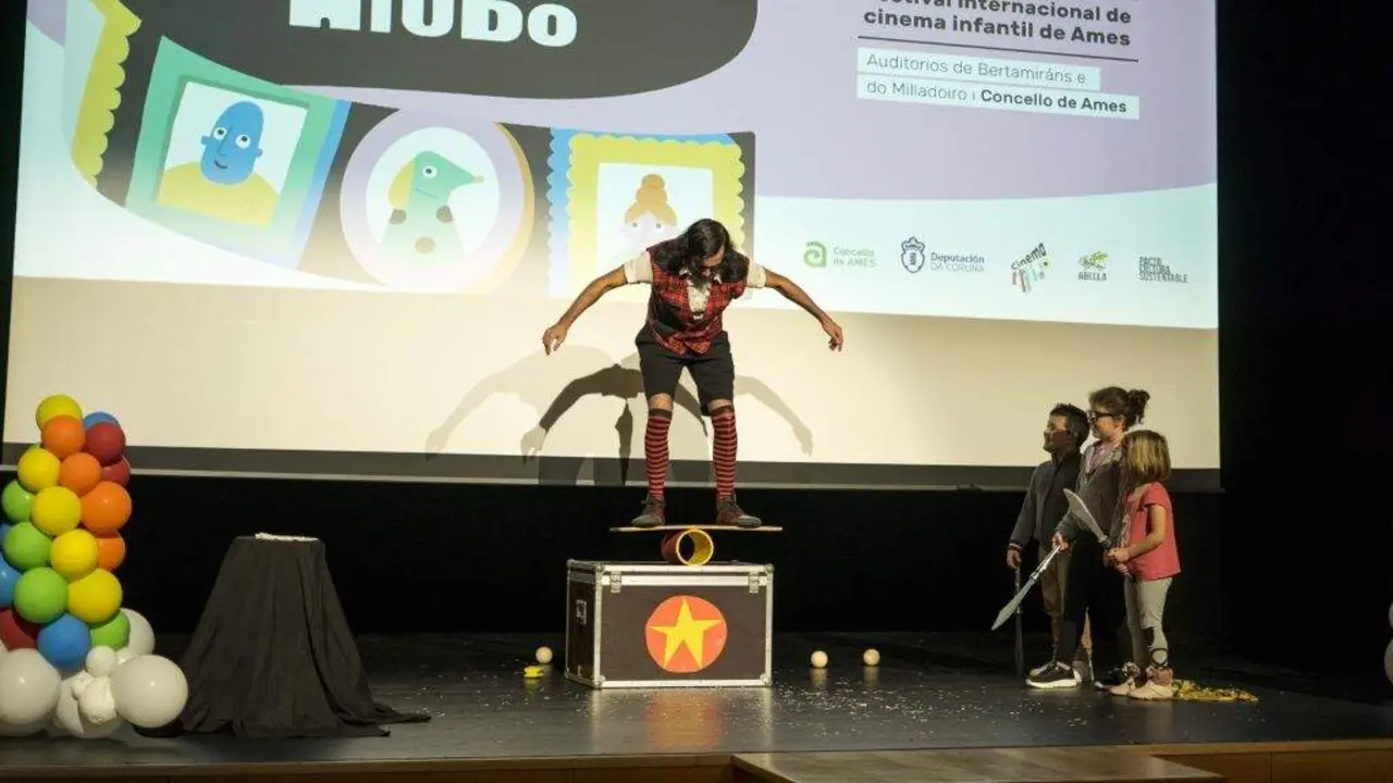 Unha sesi&oacute;n da edici&oacute;n de 2023 do festival Cinema Miudo. (Foto: Paula Cerme&ntilde;o)