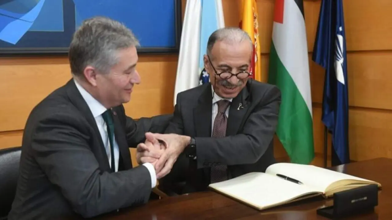 Ricardo Cao e Husni Abdel Wahed, esta quinta feira, na Coru&ntilde;a. (Foto: UDC)