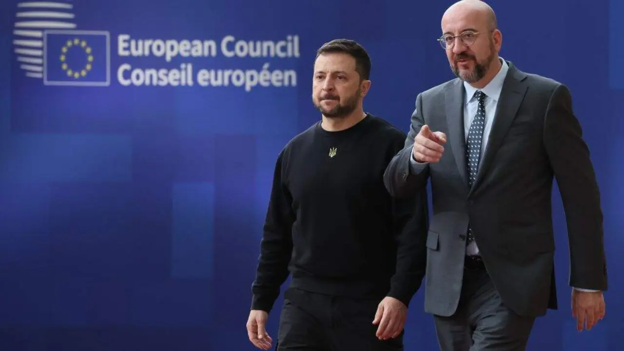 Volodimir Zelenski e Charles Michel, esta quinta feira en Bruxelas. (Foto: Europa Press / Contacto / Benoit Doppagne)