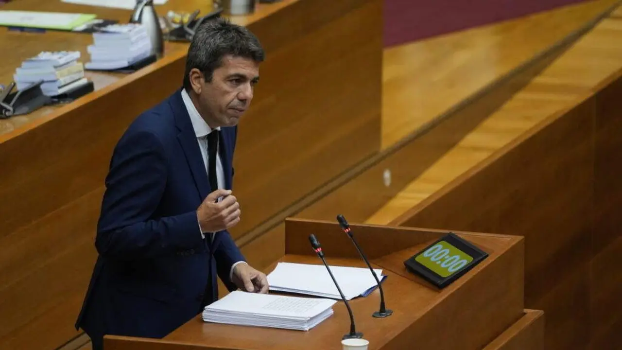 Carlos Maz&oacute;n compareceu esta sexta feira nas Corts Valencianes a petici&oacute;n propia. (Foto: Jorge Gil / Europa Press)