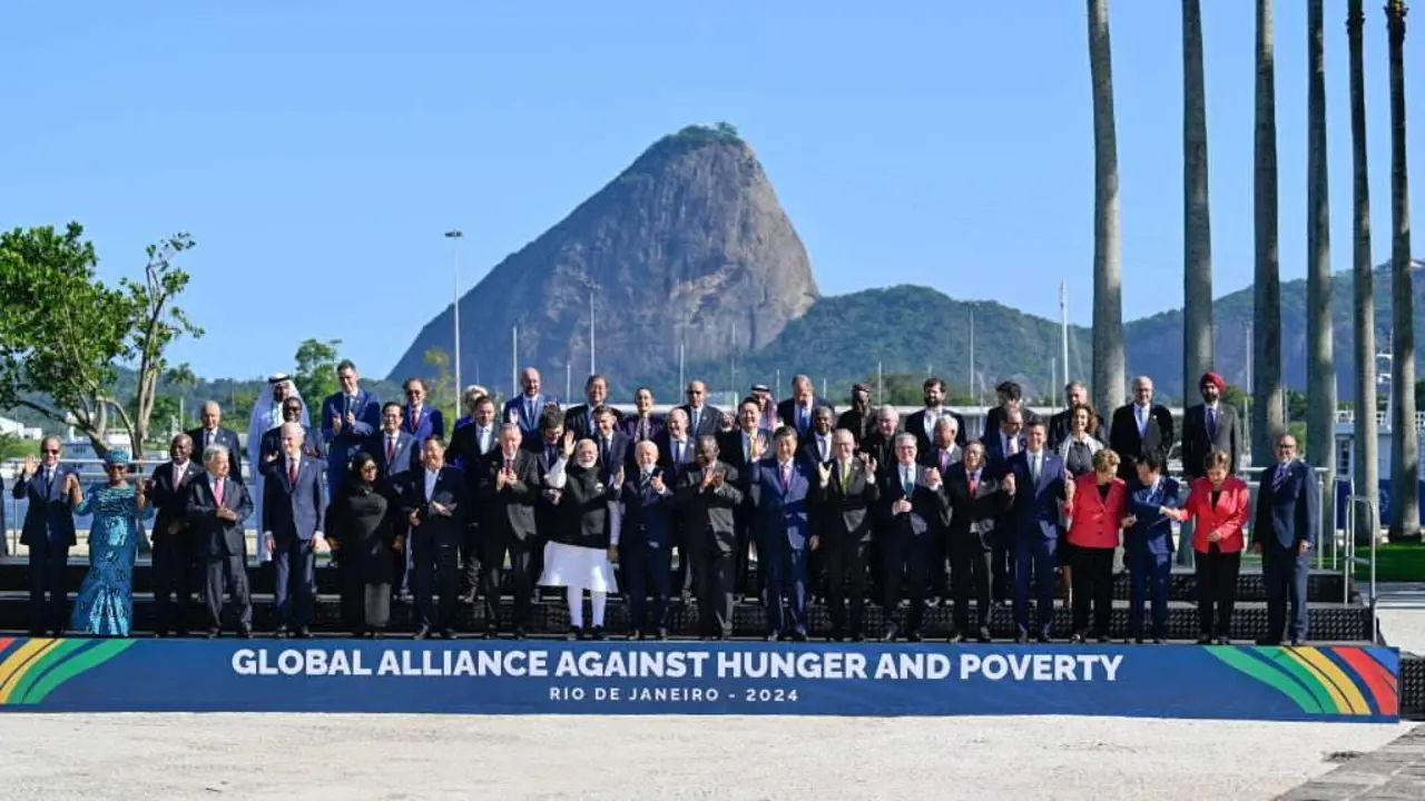 Foto de familia do Cume do G-20 decorrido en R&iacute;o de Janeiro, Brasil. (Foto: Europa Press / Contacto / Li Xueren)