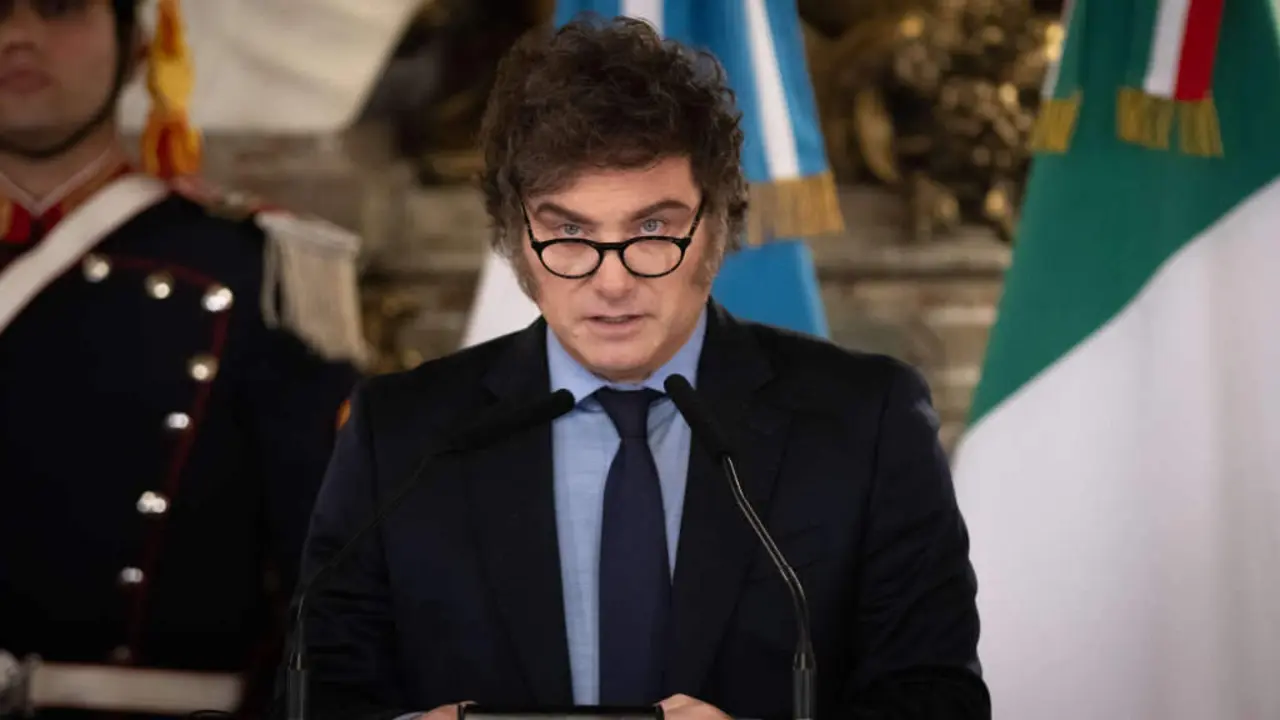 O presidente da Arxentina, Javier Milei, nunha rolda de prensa o 20 de novembro de 2024 en Bos Aires. (Foto: Cristina Sille / DPA v&iacute;a Europa Press)