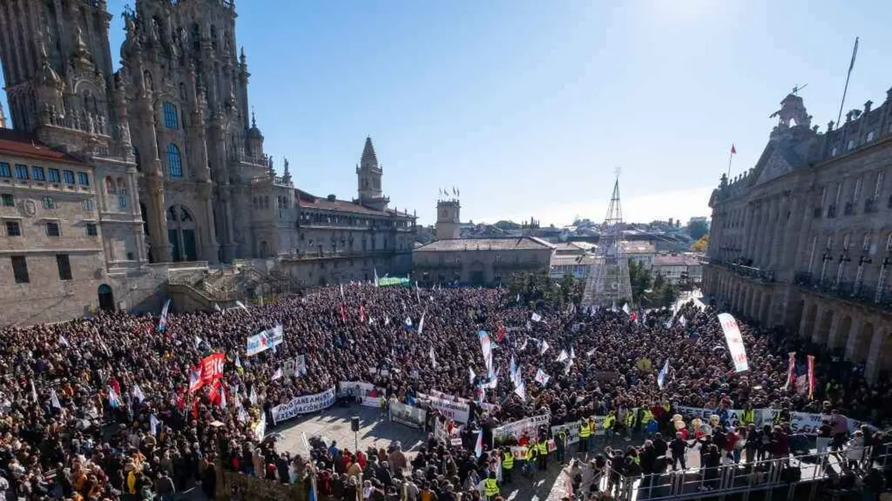 Manifestaci&oacute;n contra Altri en Santiago de Compostela. (Foto: Arxina)