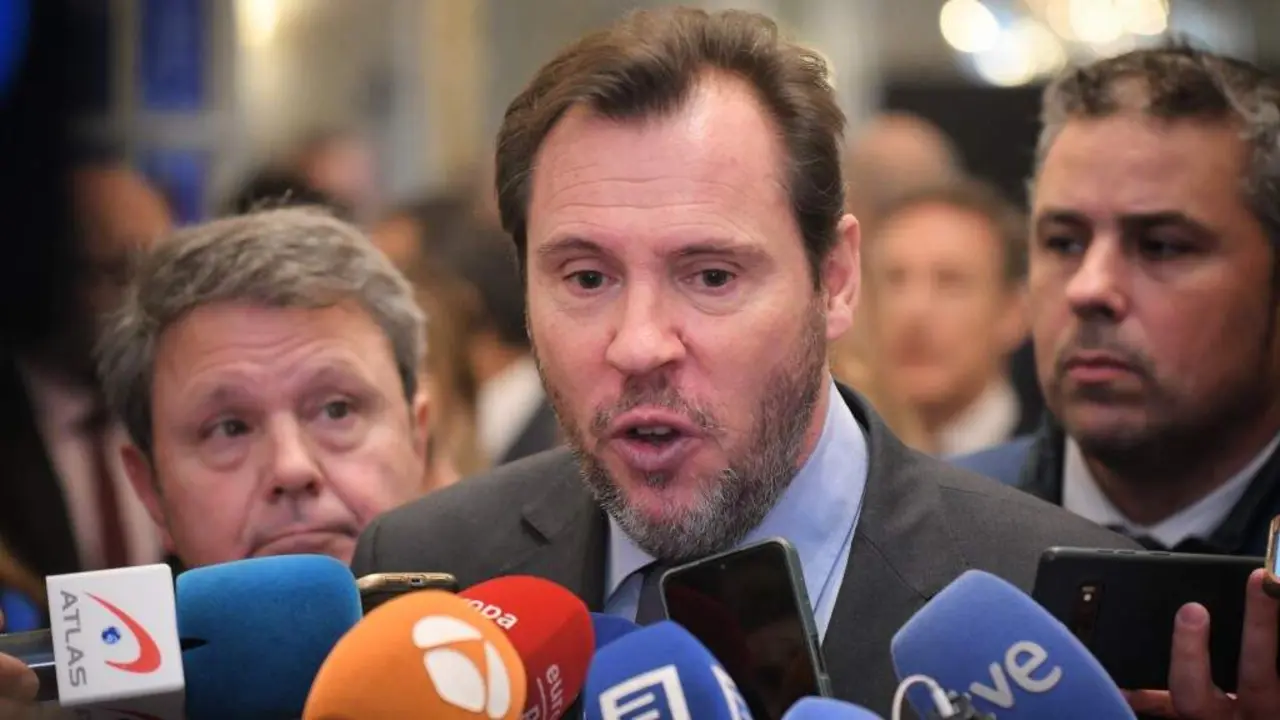 &Oacute;scar Puente, ministro de Transportes e Mobilidade Sost&iacute;bel, esta quinta feira en Madrid. (Foto: Fernando S&aacute;nchez / Europa Press)