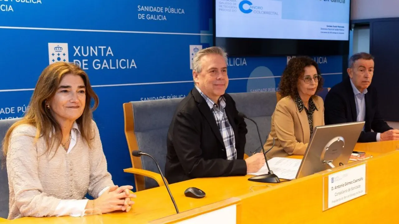 Manuela Gago, Antonio G&oacute;mez, Carmen Dur&aacute;n e Esteban Castelao, esta sexta feira. (Foto: Xunta da Galiza / Europa Press)