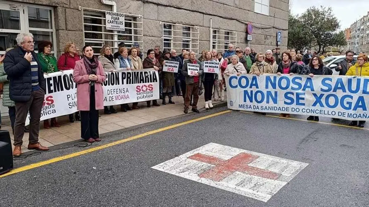 Concentraci&oacute;n este domingo en Moa&ntilde;a. (Foto: N&oacute;s Diario)