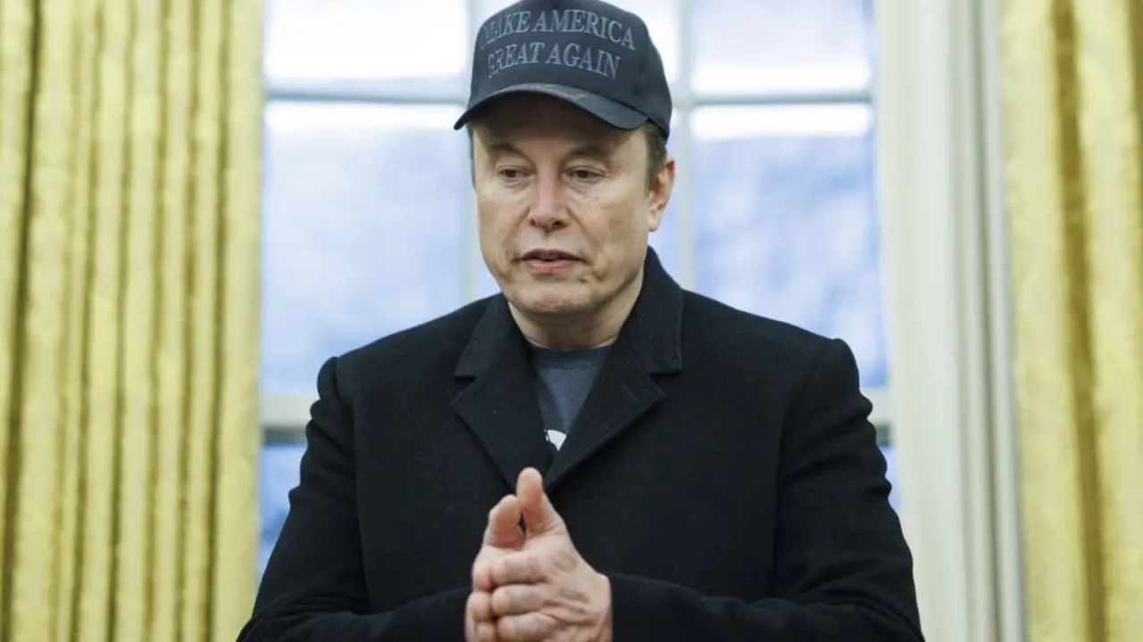 Elon Musk no Despacho Oval da Casa Branca. (Foto: Aaron Schwartz / Zuma Press / ContactoPhoto)