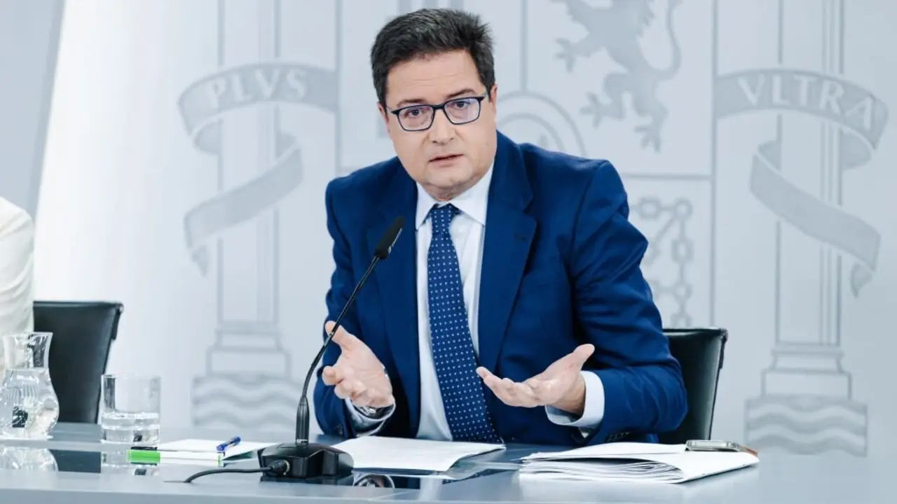 O ministro para a Transformaci&oacute;n Dixital e da Funci&oacute;n P&uacute;blica, &Oacute;scar L&oacute;pez. (Foto: Carlos Luj&aacute;n / Europa Press)