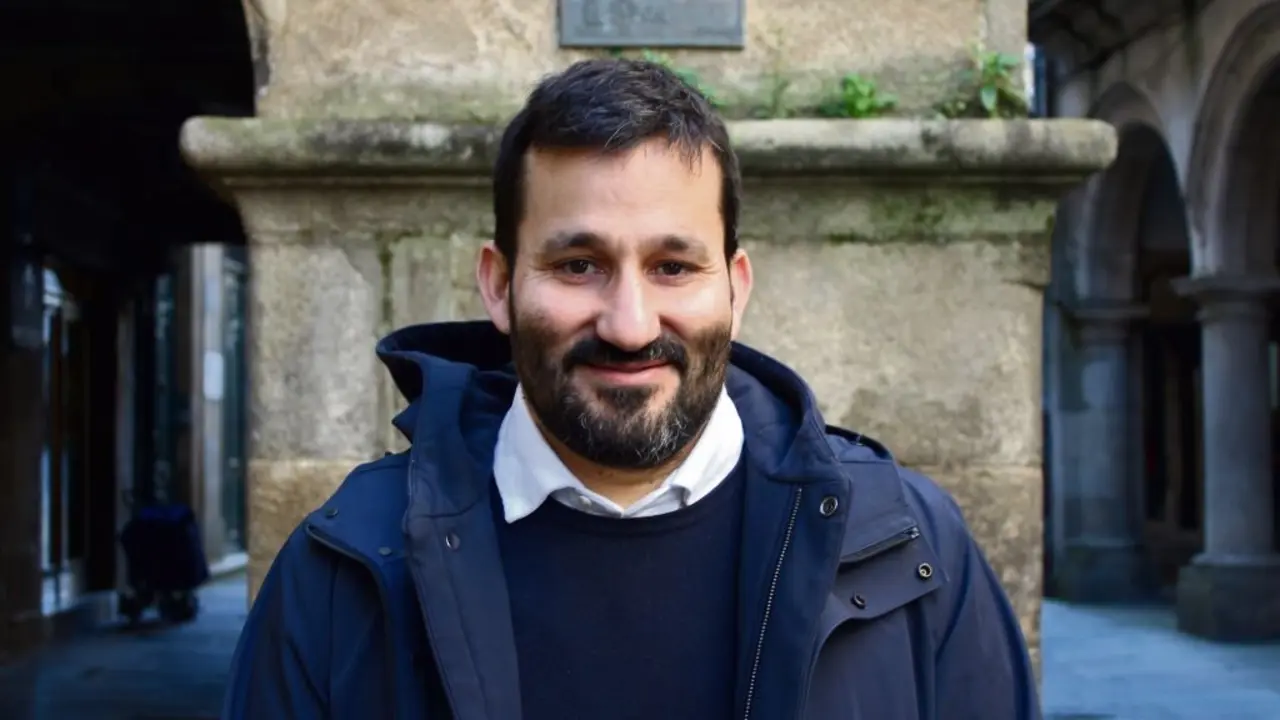 O eurodeputado de Comprom&iacute;s, Vicent Marz&agrave;, en Compostela. (Foto: Riob&oacute; Prada)