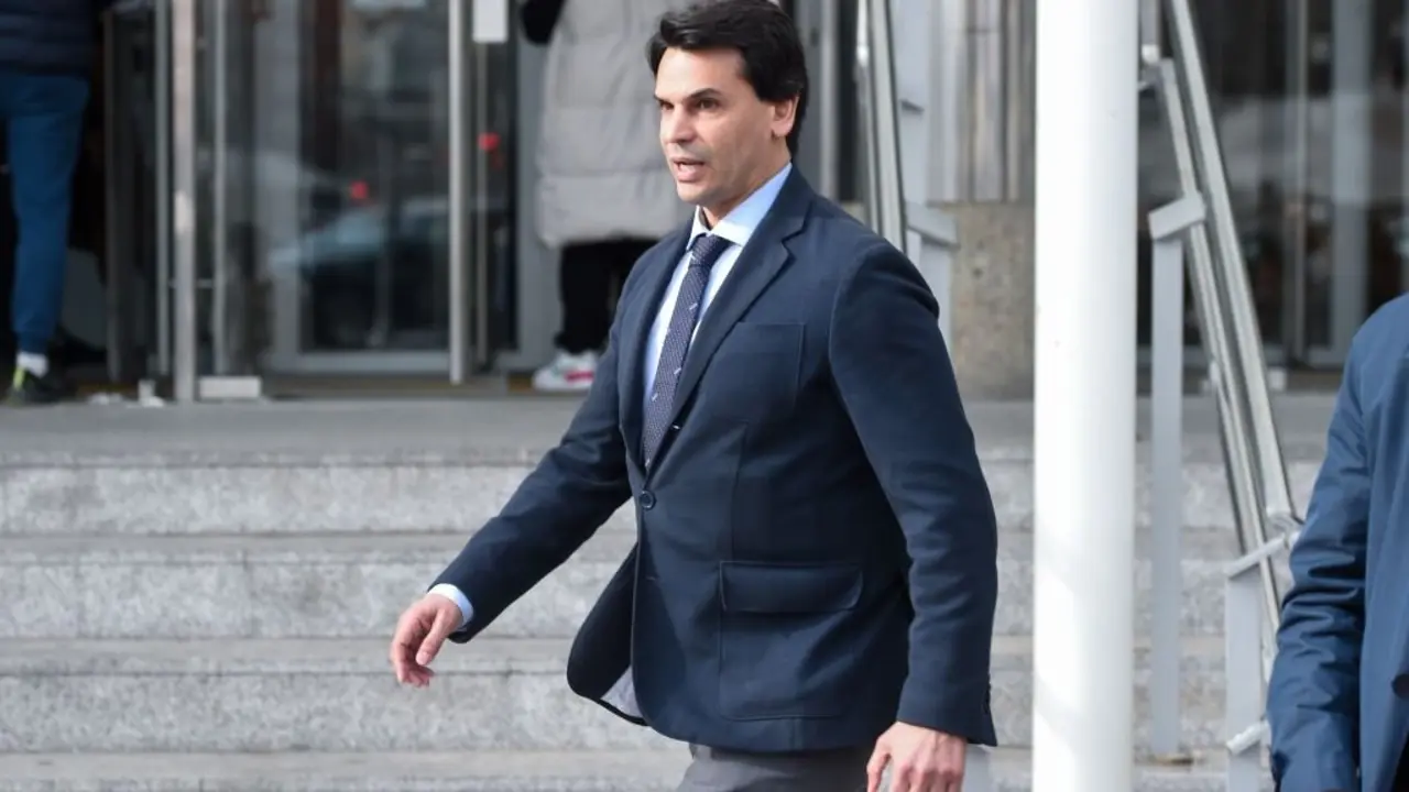 Alberto Gonz&aacute;lez Amador sae de declarar dos xulgados de praza de Castilla o pasado 24 de febrero. (Foto: Gustavo Valiente / Europa Press)