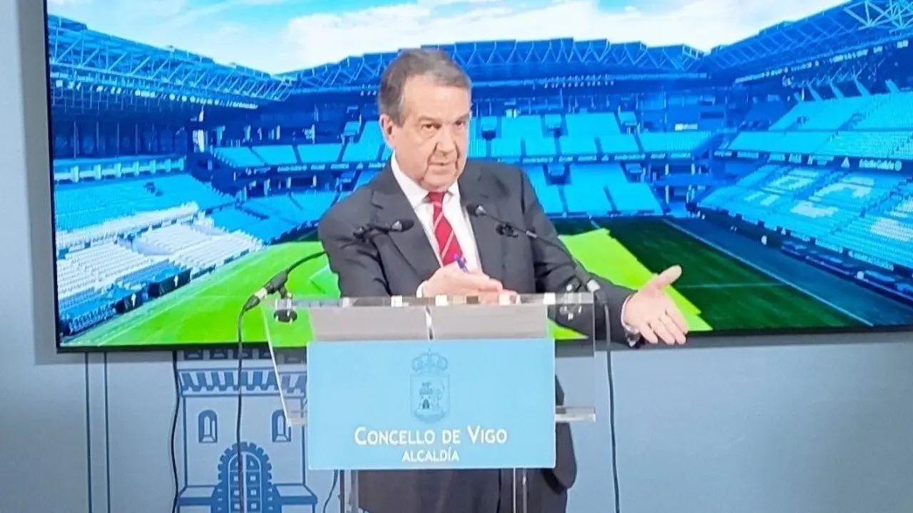 O alcalde de Vigo, Abel Caballero, esta quinta feira, en rolda de prensa. (Foto: Europa Press)