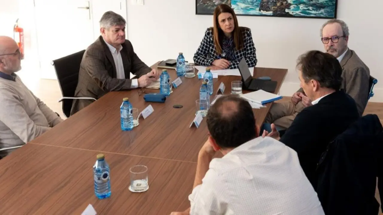 A conselleira do Medio Rural, Mar&iacute;a Jos&eacute; G&oacute;mez, recibiu a Fundaci&oacute;n Arume o pasado 3 de marzo. (Foto: Xunta da Galiza)