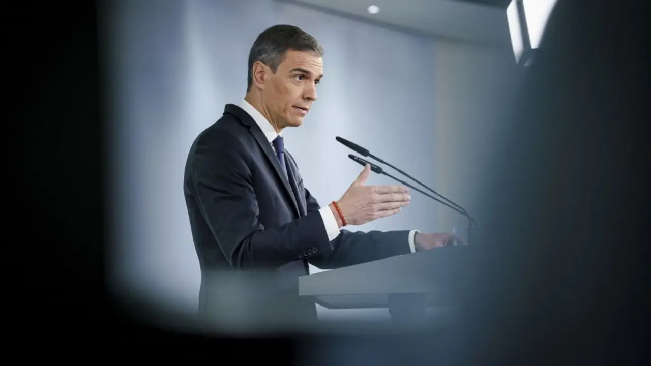 O presidente do Goberno espa&ntilde;ol, Pedro S&aacute;nchez, este 22 de abril no Palacio da Moncloa. (Foto: A. P&eacute;rez Meca / Europa Press)
