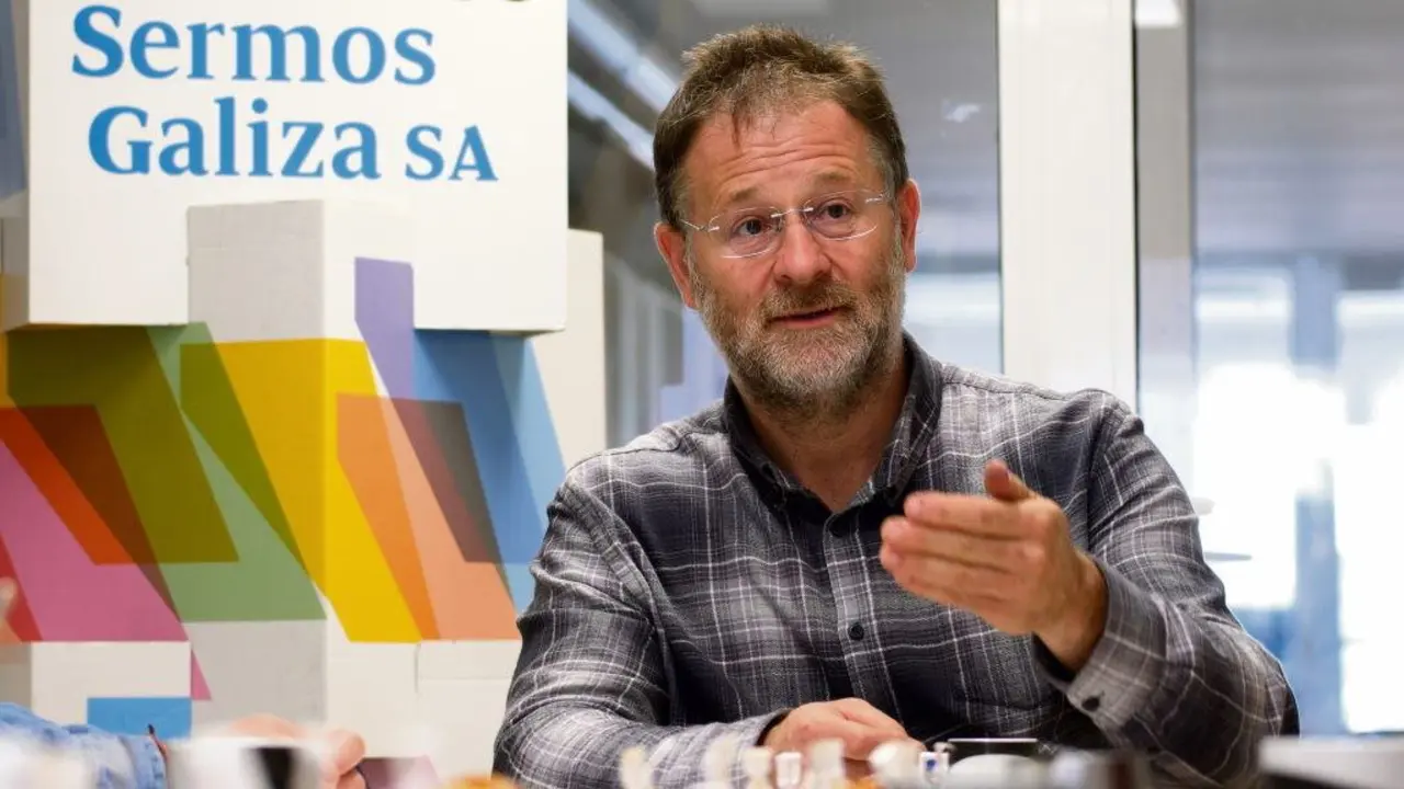 O secretario xeral da CIG, Paulo Carril, na redacci&oacute;n de 'N&oacute;s Diario'. (Foto: Arxina)