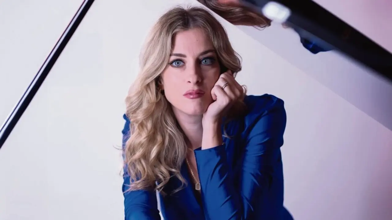 A pianista, cantante e compositora italiana Francesca Tandoi. (Foto: I Santander Creativa)