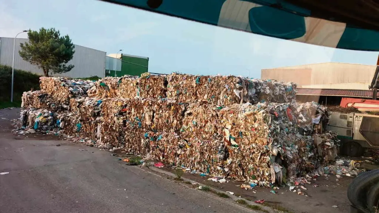 Planta de reciclaxe de Lousame (comarca de Noia). (Foto: N&oacute;s Diario)