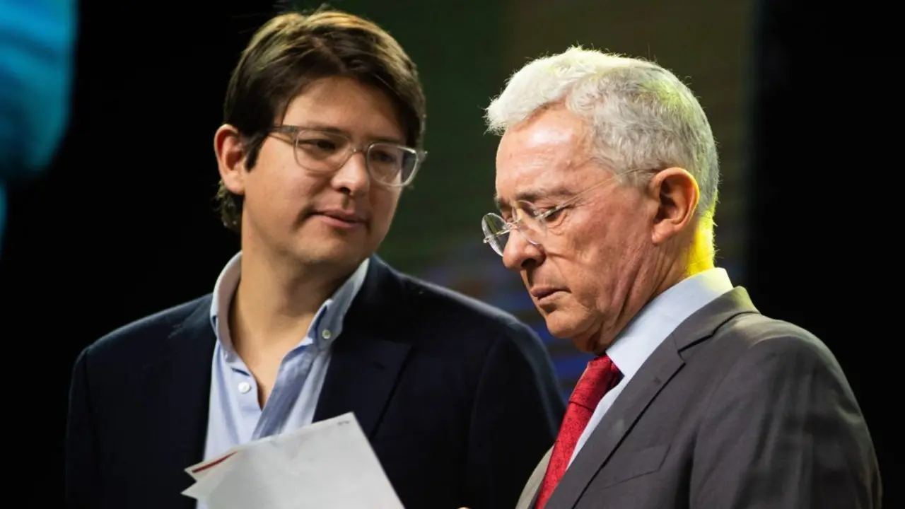 Miguel Uribe Turbay e &Aacute;lvaro Uribe. (Foto: Europa Press / Contacto / Sebastian Barros)