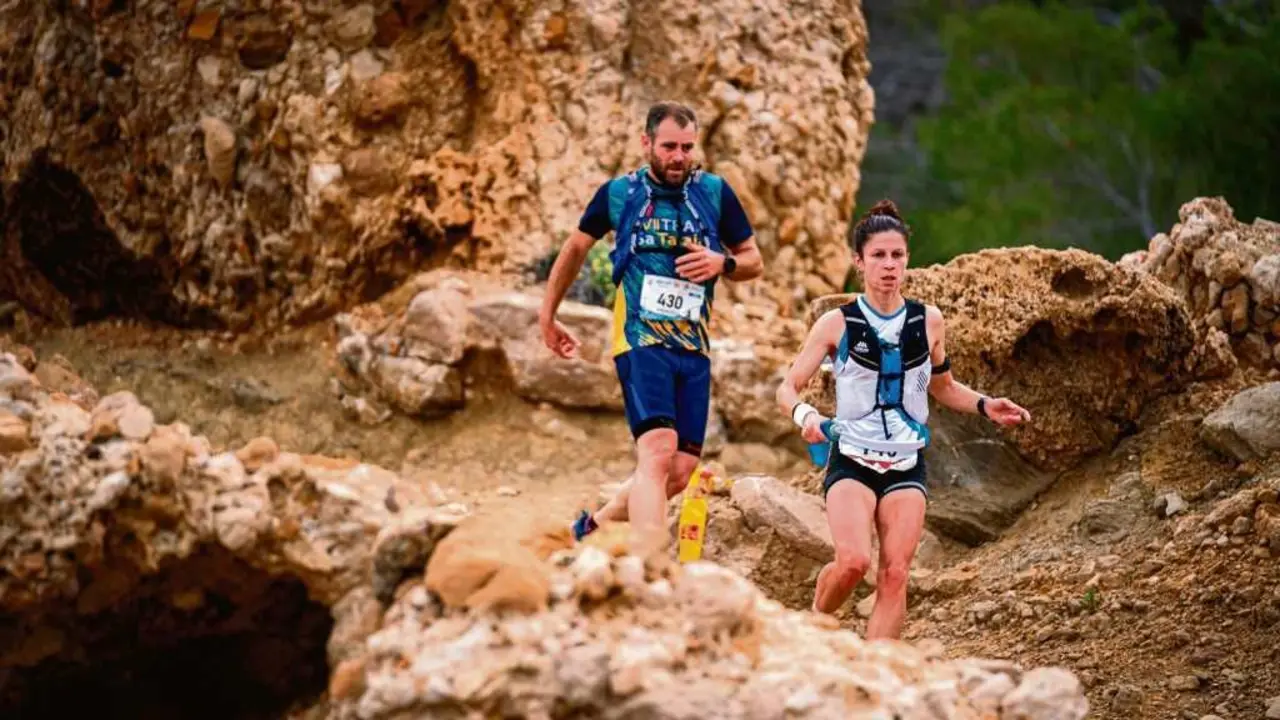 Integrantes da selecci&oacute;n galega de Trail competindo no Trail Port Sant Miquel. (Foto: FGA)