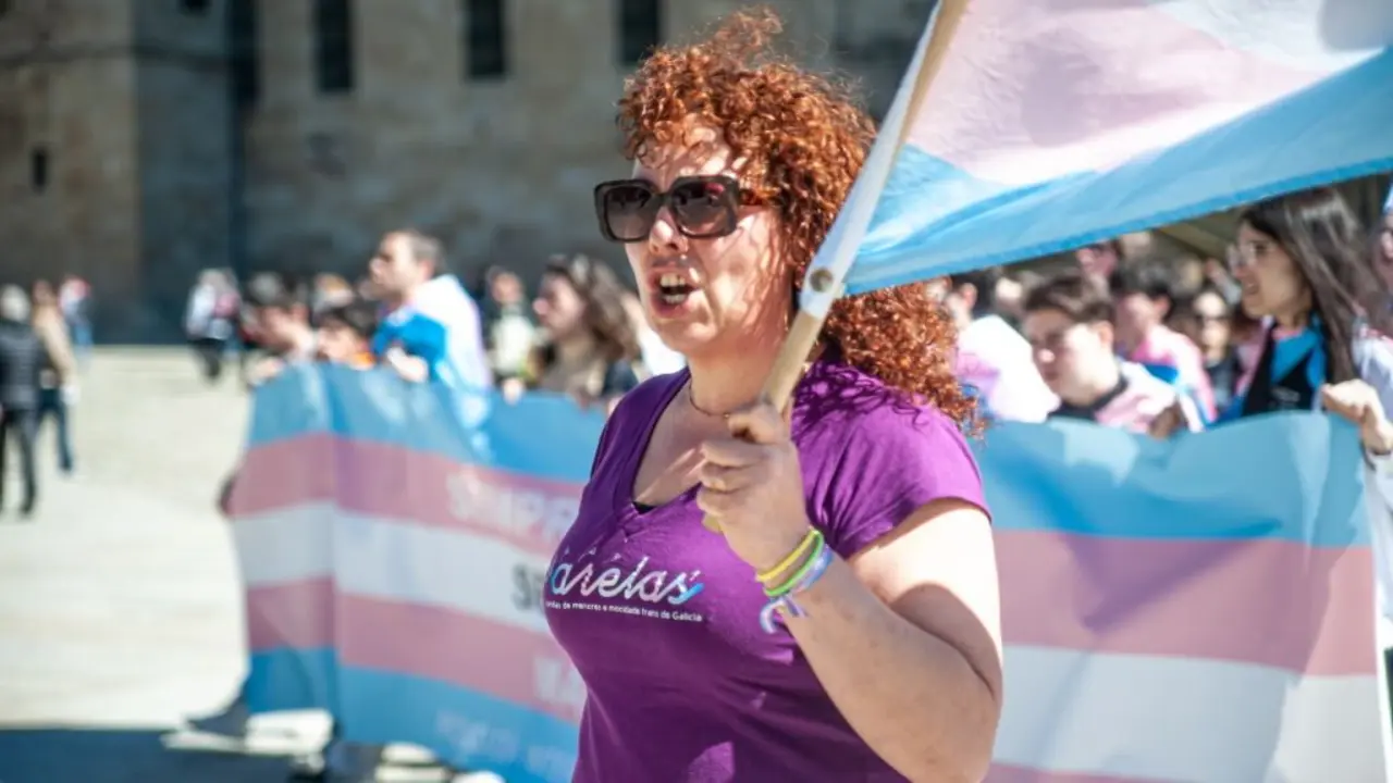 Mobilizaci&oacute;n con motivo do D&iacute;a do Orgullo Trans decorrida en Compostela. (Foto: Arelas)